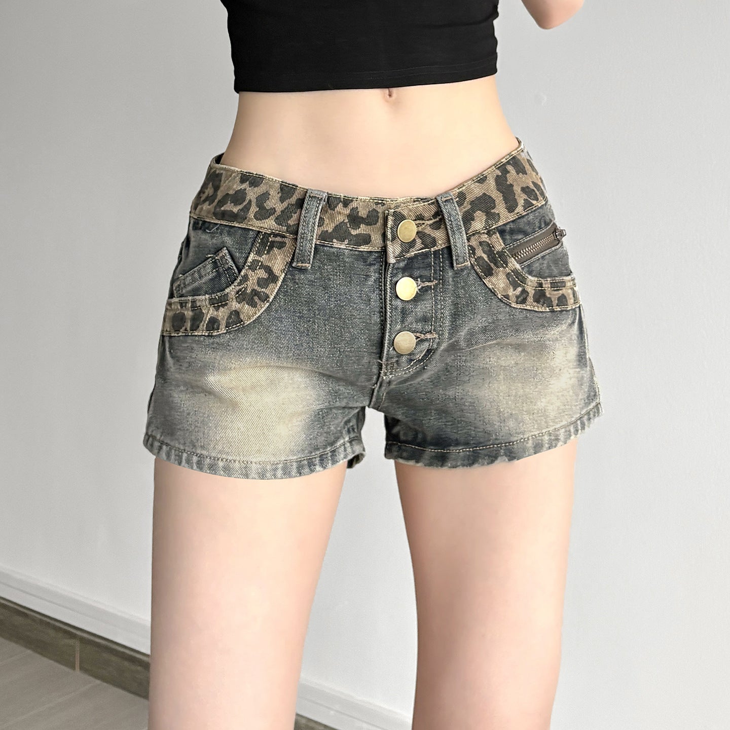 Retro Denim Womens High Street Leopard Print Patchwork Shorts In European And American Style