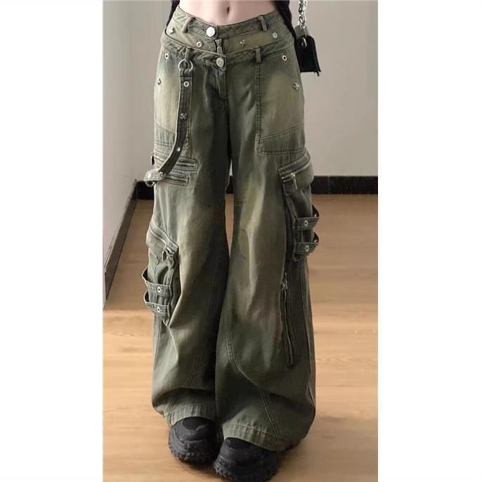 Flared Retro Cargo Pants