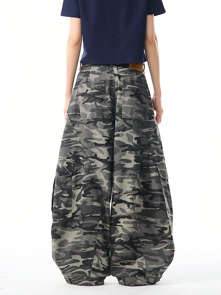 Baggy Camo Pants